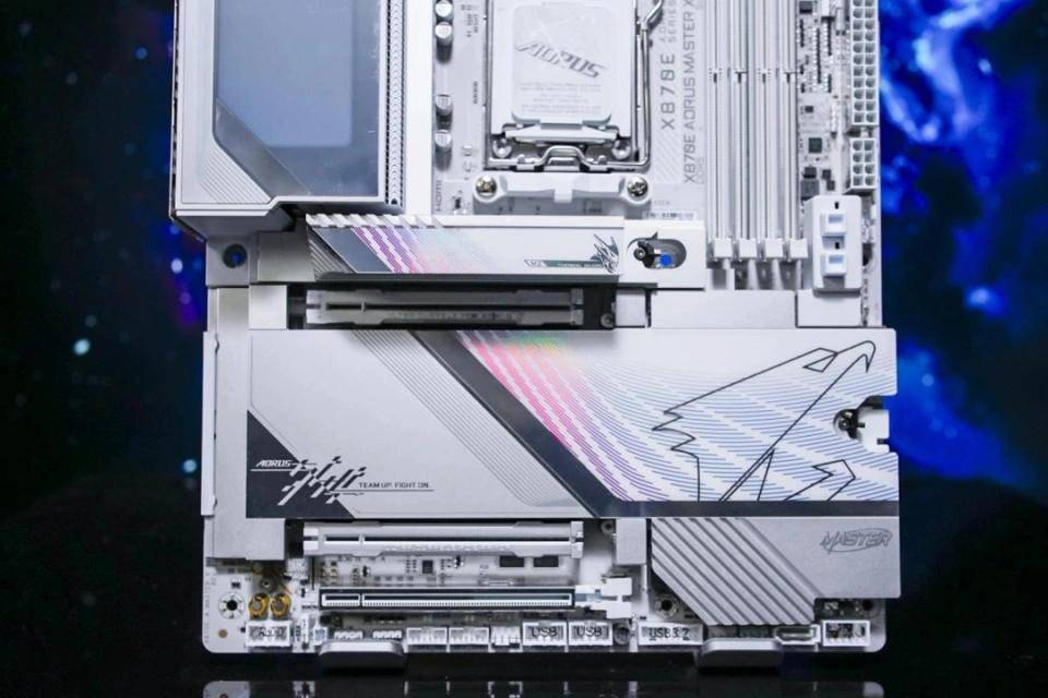 嘉X3D系列主板免费提升游戏性能开元ky棋牌高端主板“模范生”技(图9)